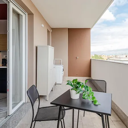 Negroni Apartment *